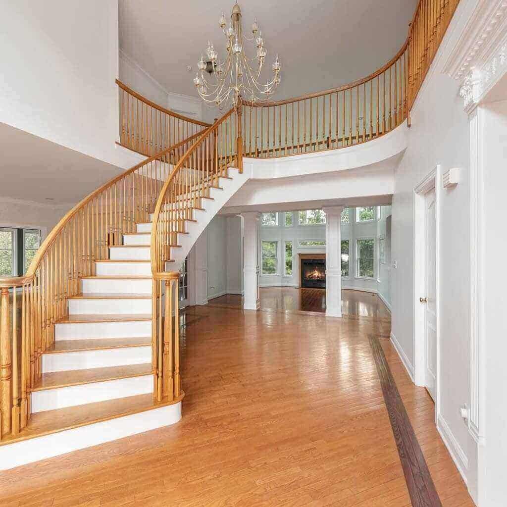 Custom Hardwood Flooring & Decorative Inlay